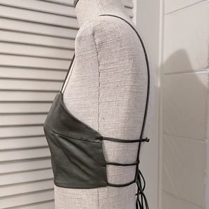 SATIN BACKLESS CROP TOP